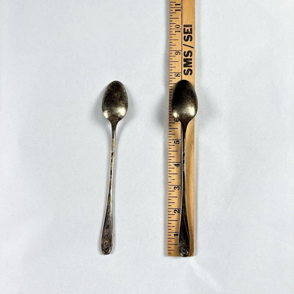Vintage 1847 Rogers Bros Daffodil Iced Tea Spoons Silverplate Floral 7.75